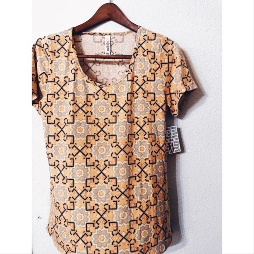 LuLaRoe southwestern pattern Classic T NWT